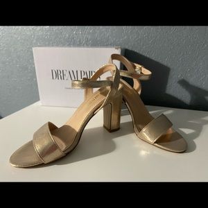 ‼️SOLD‼️ Dream Pairs Gold Block Heels